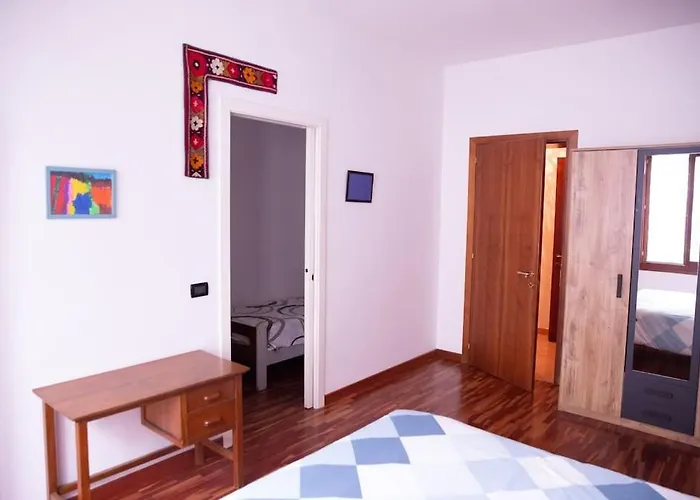 Peaceful Portello 公寓 *